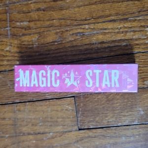 Jefree Star Concealer
